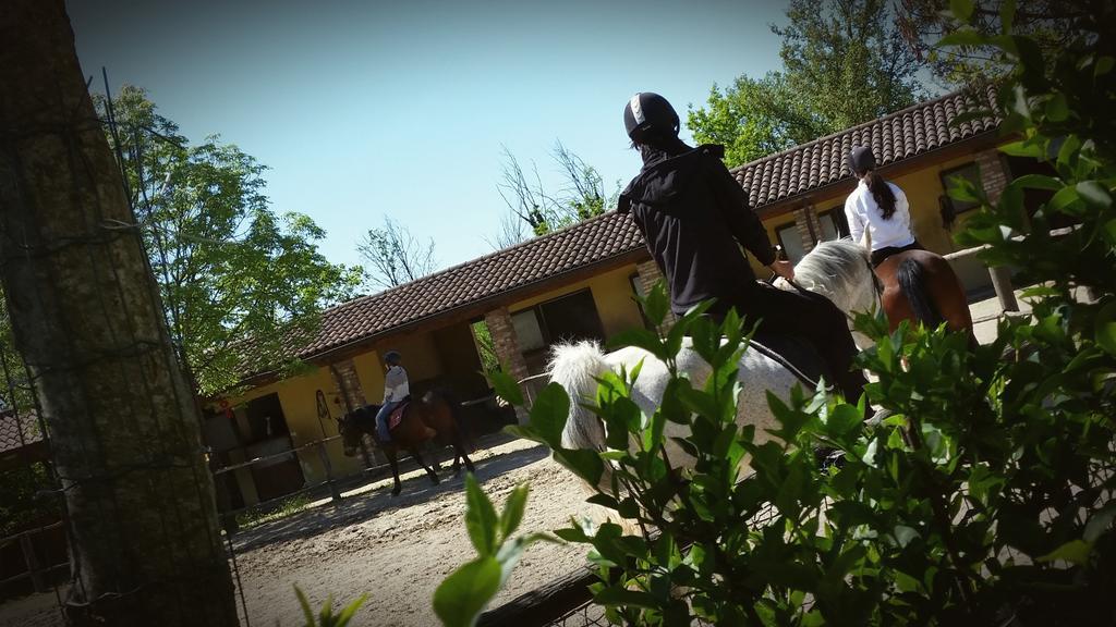 La Cascina Del Castello Asti Exterior foto